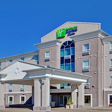 Holiday Inn Express Hotel & Suites Swift Current By Ihg Екстериор снимка