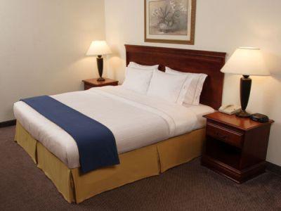 Holiday Inn Express Hotel & Suites Swift Current By Ihg Екстериор снимка